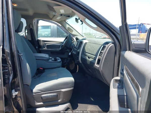 2017 RAM 1500 SLT  4X4 6'4 BOX