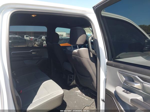 2023 RAM 1500 BIG HORN  4X2 5'7 BOX