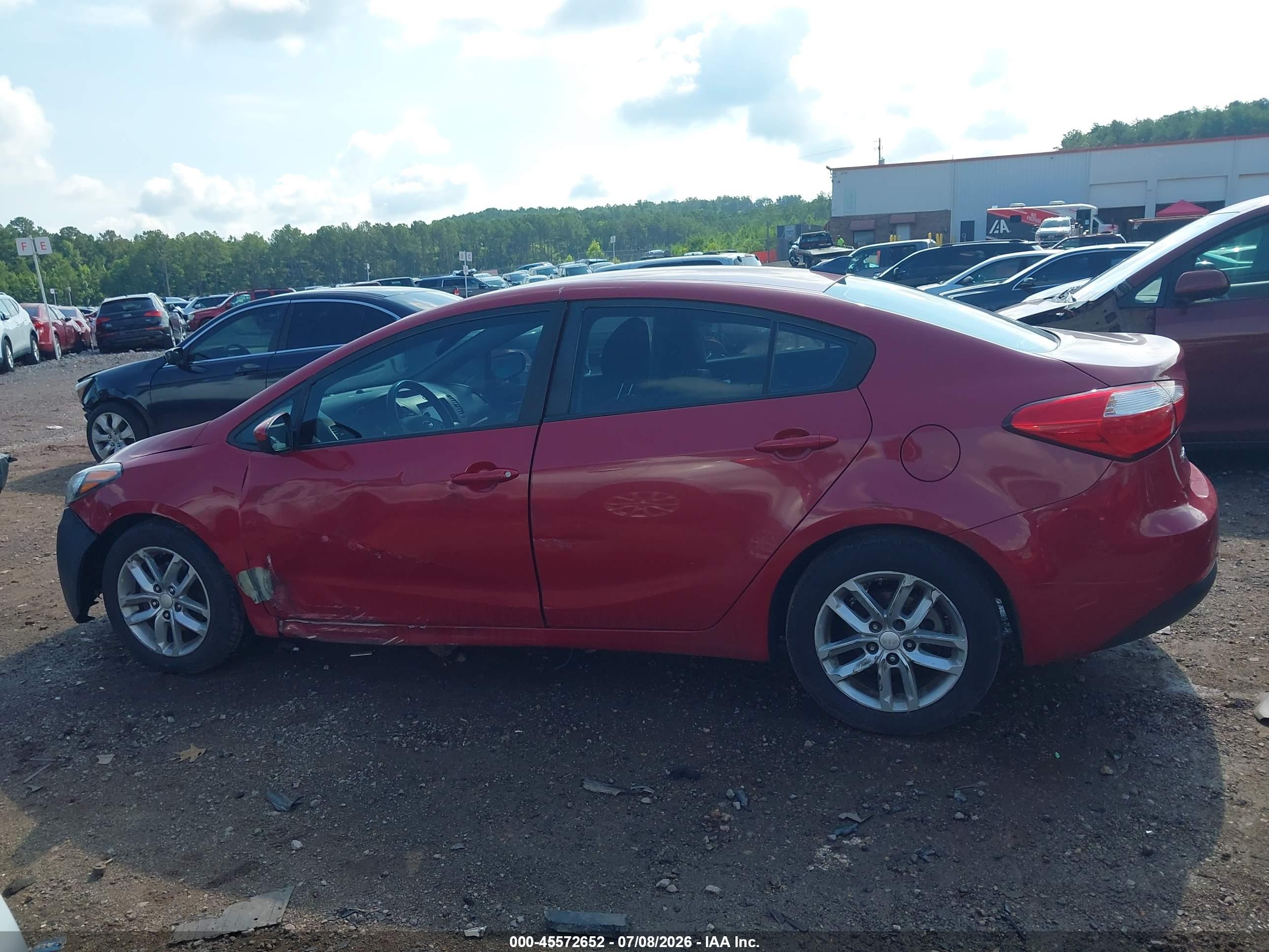 2016 KIA FORTE GL (Middle-Low Grade)