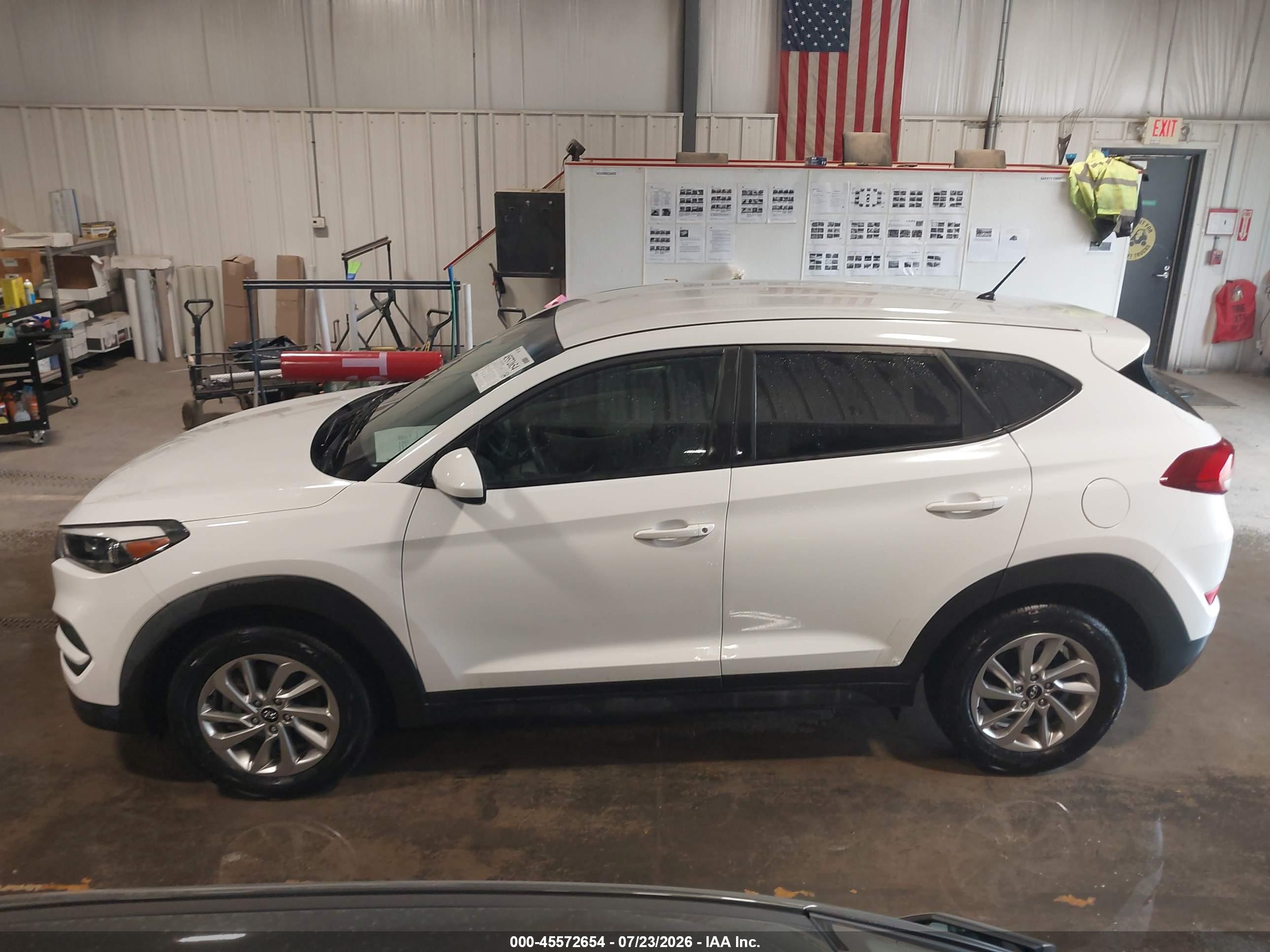 2018 HYUNDAI TUCSON SE