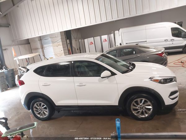 2018 HYUNDAI TUCSON SE