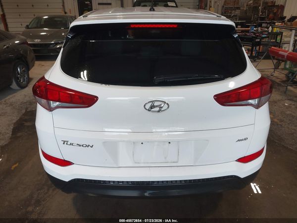 2018 HYUNDAI TUCSON SE