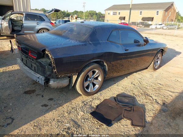 2017 DODGE CHALLENGER SXT