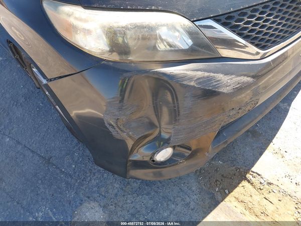 2014 TOYOTA SIENNA SE 8 PASSENGER — I152