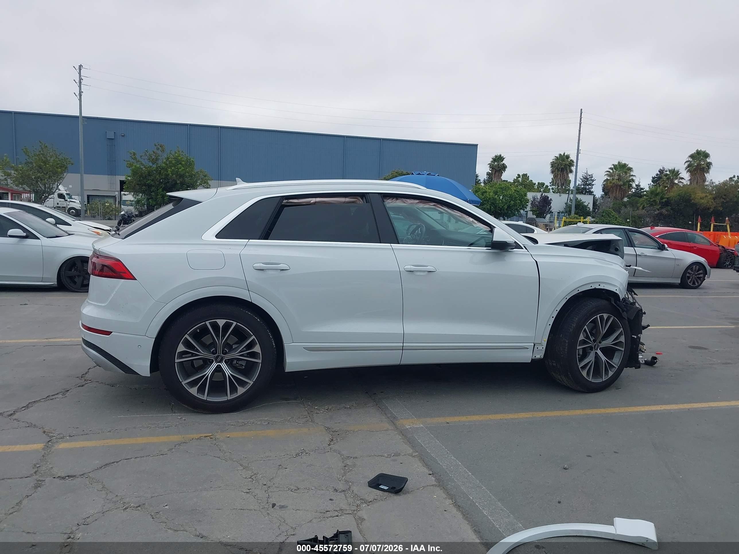2024 AUDI Q8