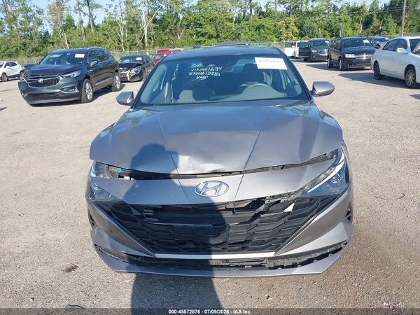 2022 HYUNDAI ELANTRA SEL