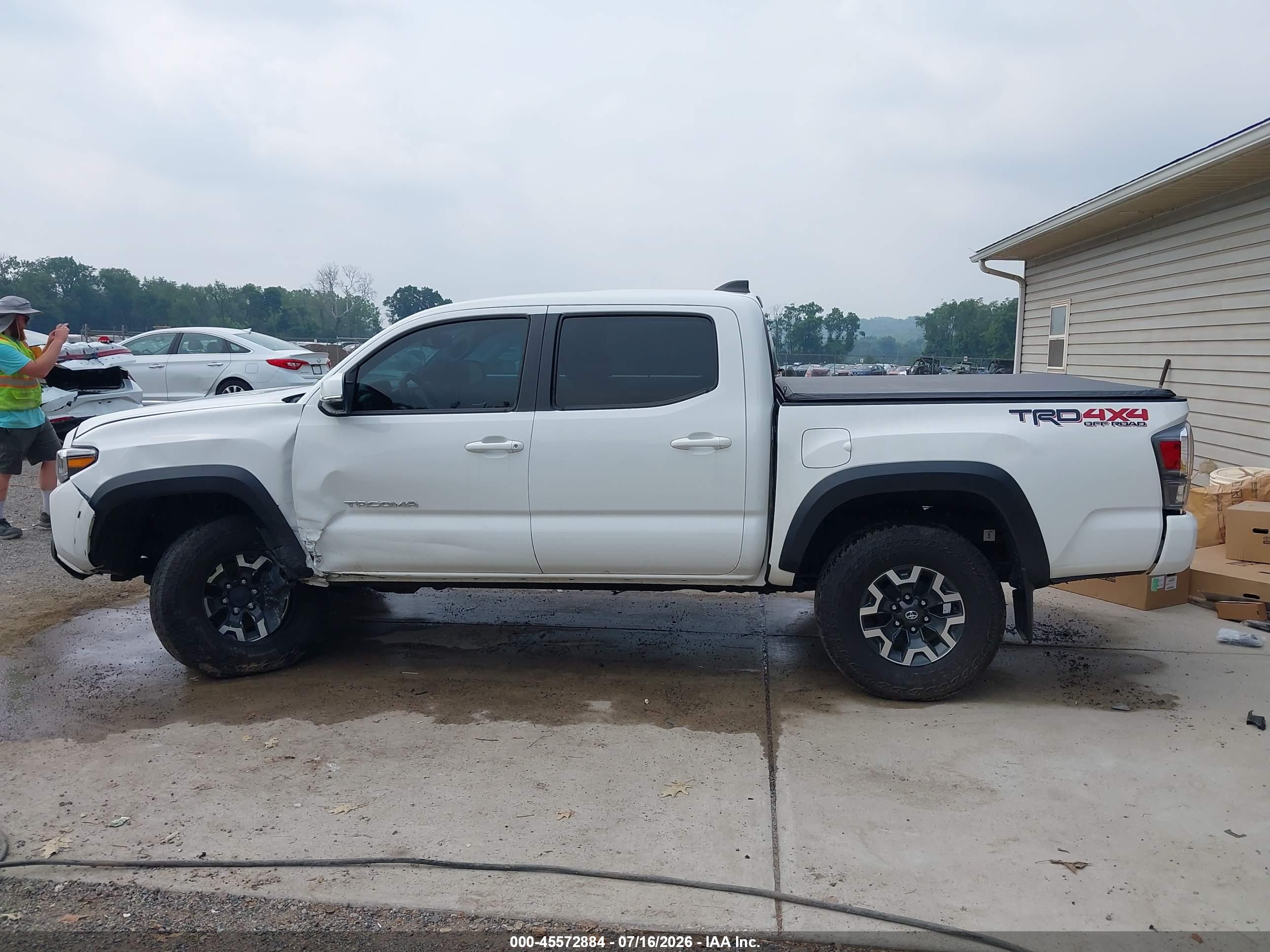 2023 TOYOTA TACOMA TRD OFF ROAD