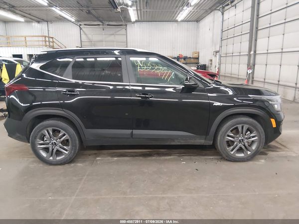 2023 KIA SELTOS S