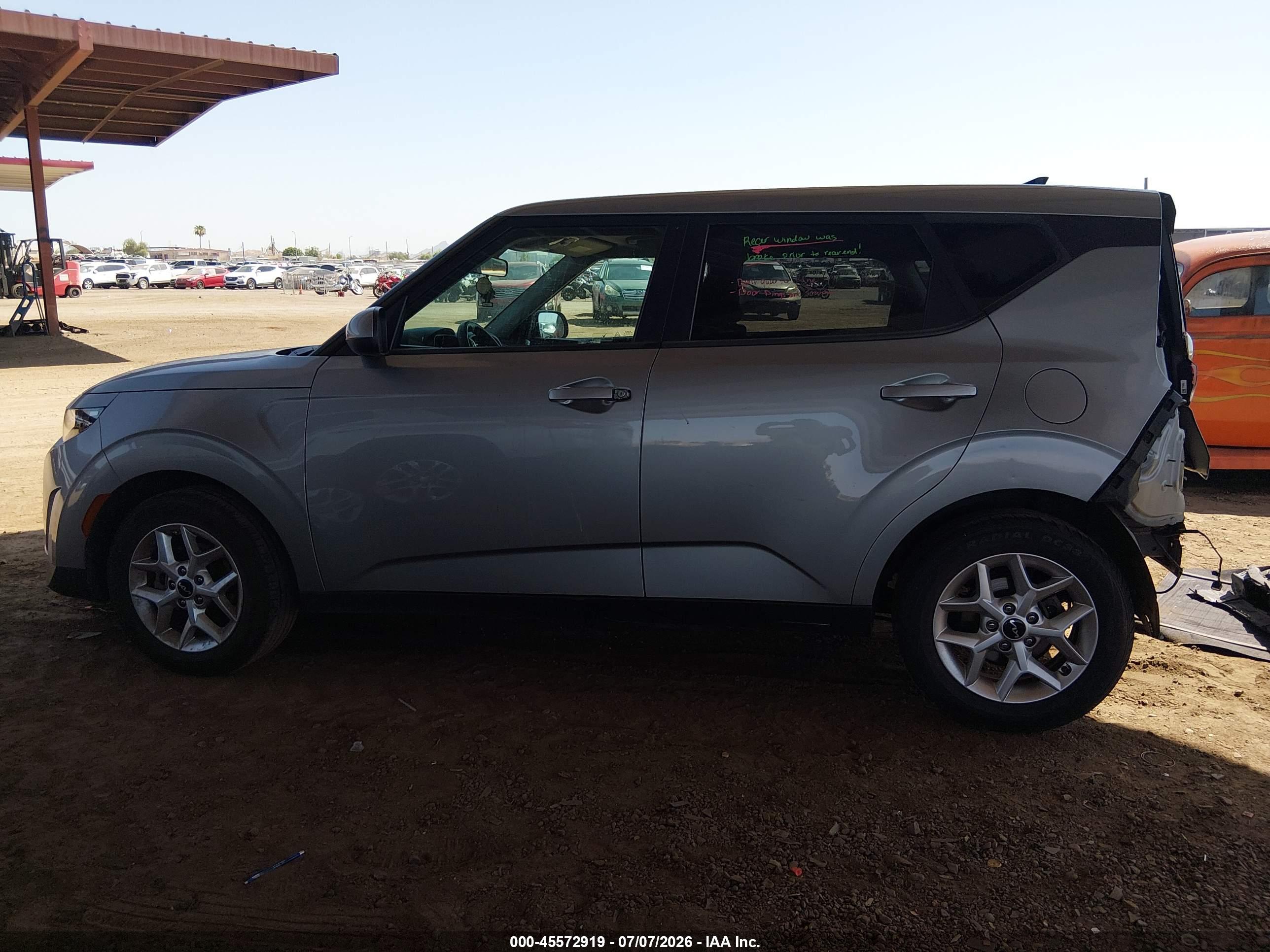 2023 KIA SOUL LX