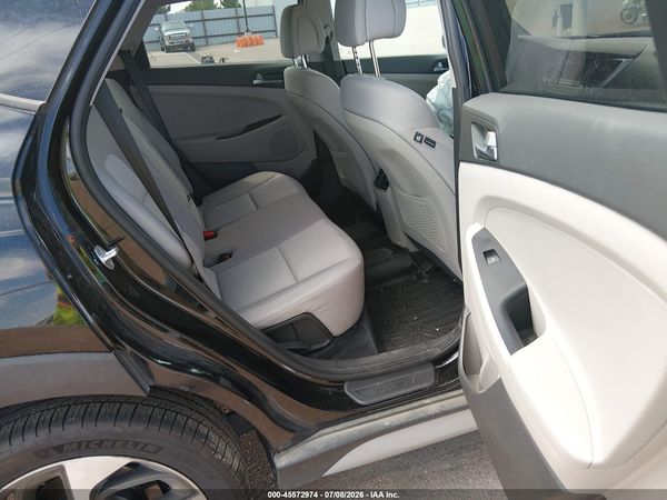 2017 HYUNDAI TUCSON SPORT