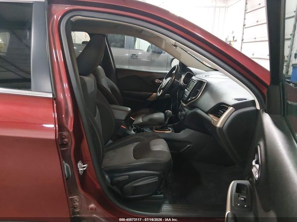 2018 JEEP CHEROKEE LATITUDE FWD