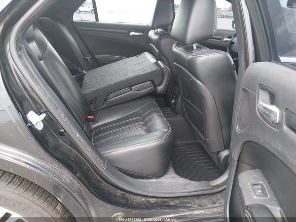 2013 CHRYSLER 300 300S — I8