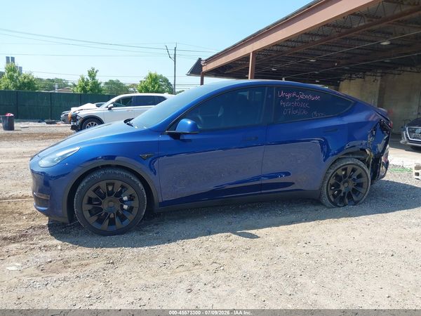 2025 TESLA MODEL Y