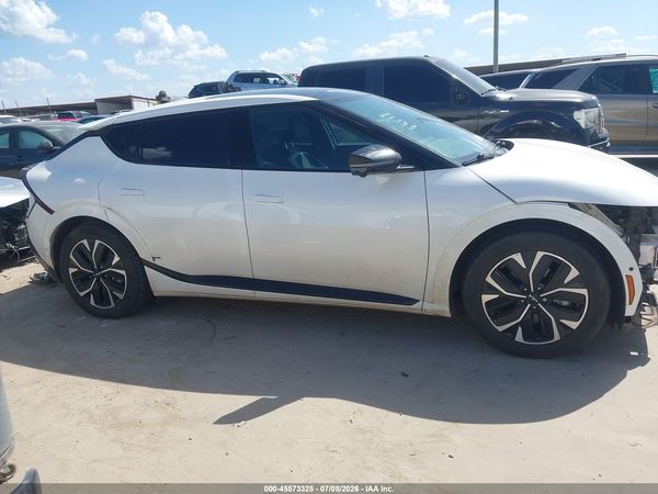 2022 KIA EV6 GT-LINE