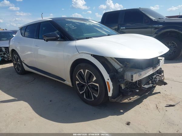 2022 KIA EV6 GT-LINE