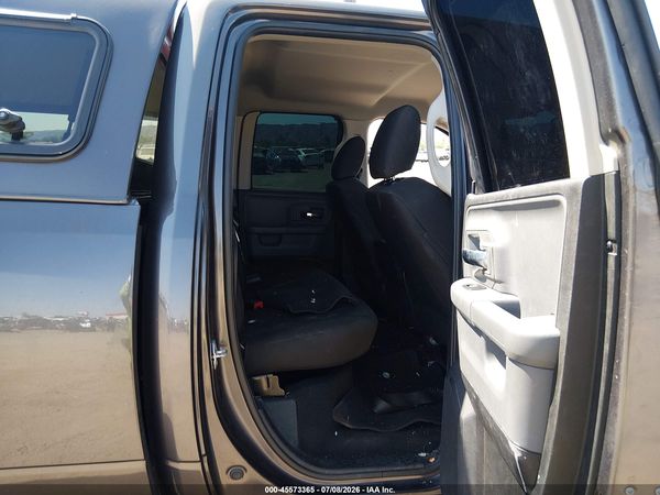 2019 RAM 1500 CLASSIC WARLOCK  4X2 6'4 BOX