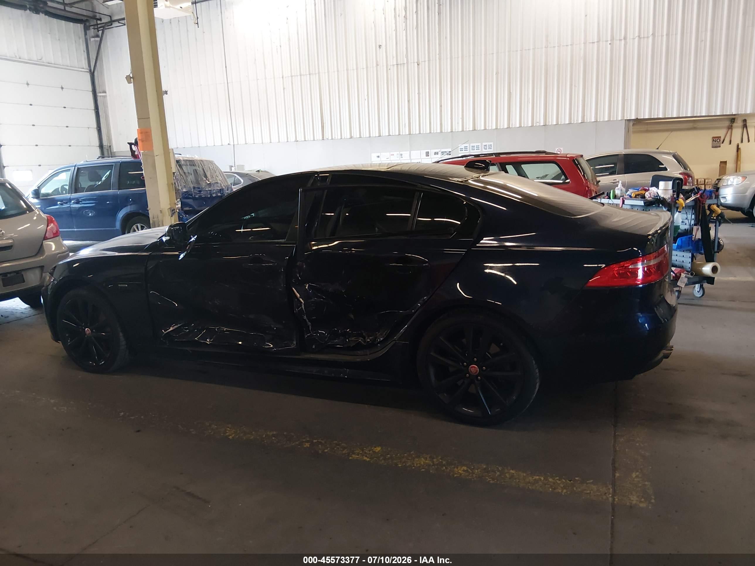 2017 JAGUAR XE 35T R-SPORT