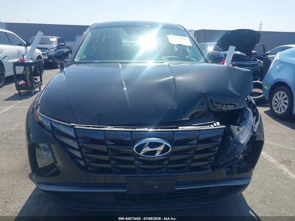 2022 HYUNDAI TUCSON SE