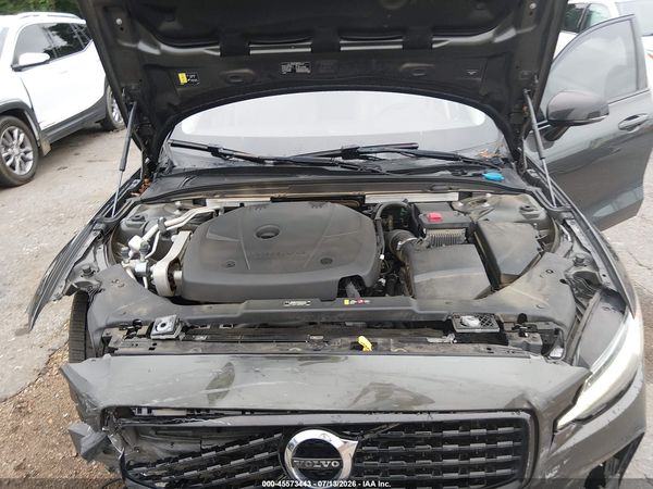 2021 VOLVO S60 T5 MOMENTUM