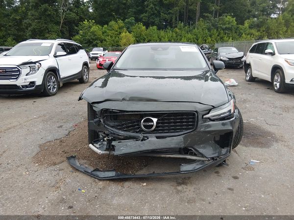 2021 VOLVO S60 T5 MOMENTUM