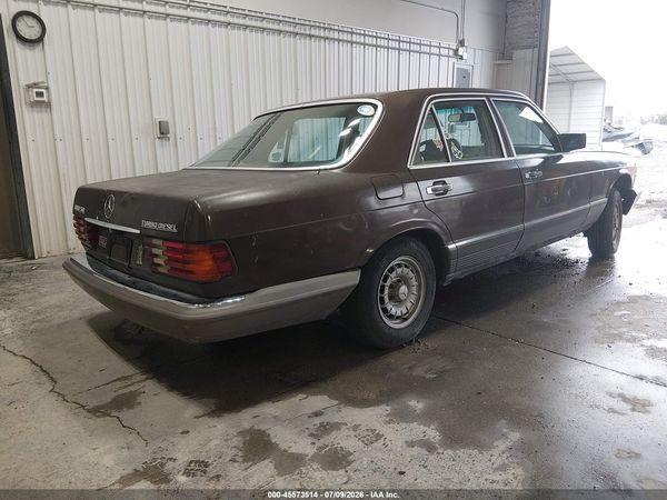 1984 MERCEDES-BENZ 300 300SD