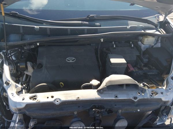 2014 TOYOTA SIENNA LE V6 8 PASSENGER
