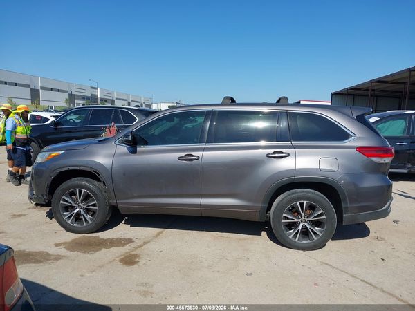 2017 TOYOTA HIGHLANDER