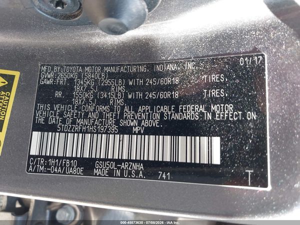 2017 TOYOTA HIGHLANDER LE