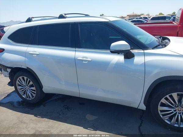 2023 TOYOTA HIGHLANDER PLATINUM