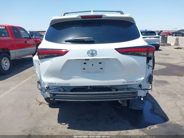 2023 TOYOTA HIGHLANDER PLATINUM