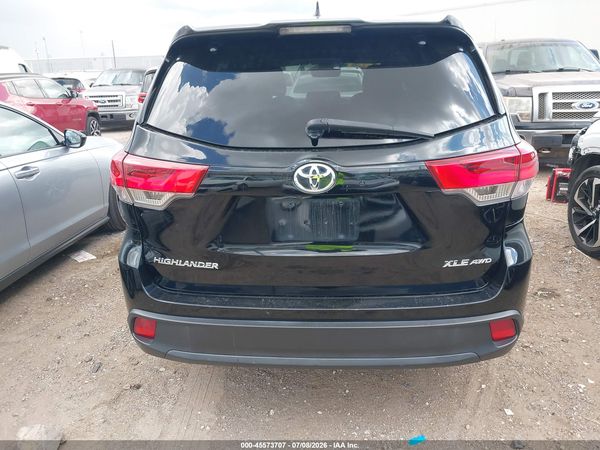 2019 TOYOTA HIGHLANDER XLE