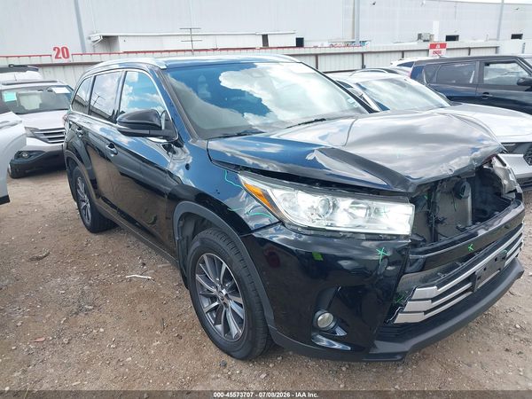 2019 TOYOTA HIGHLANDER XLE