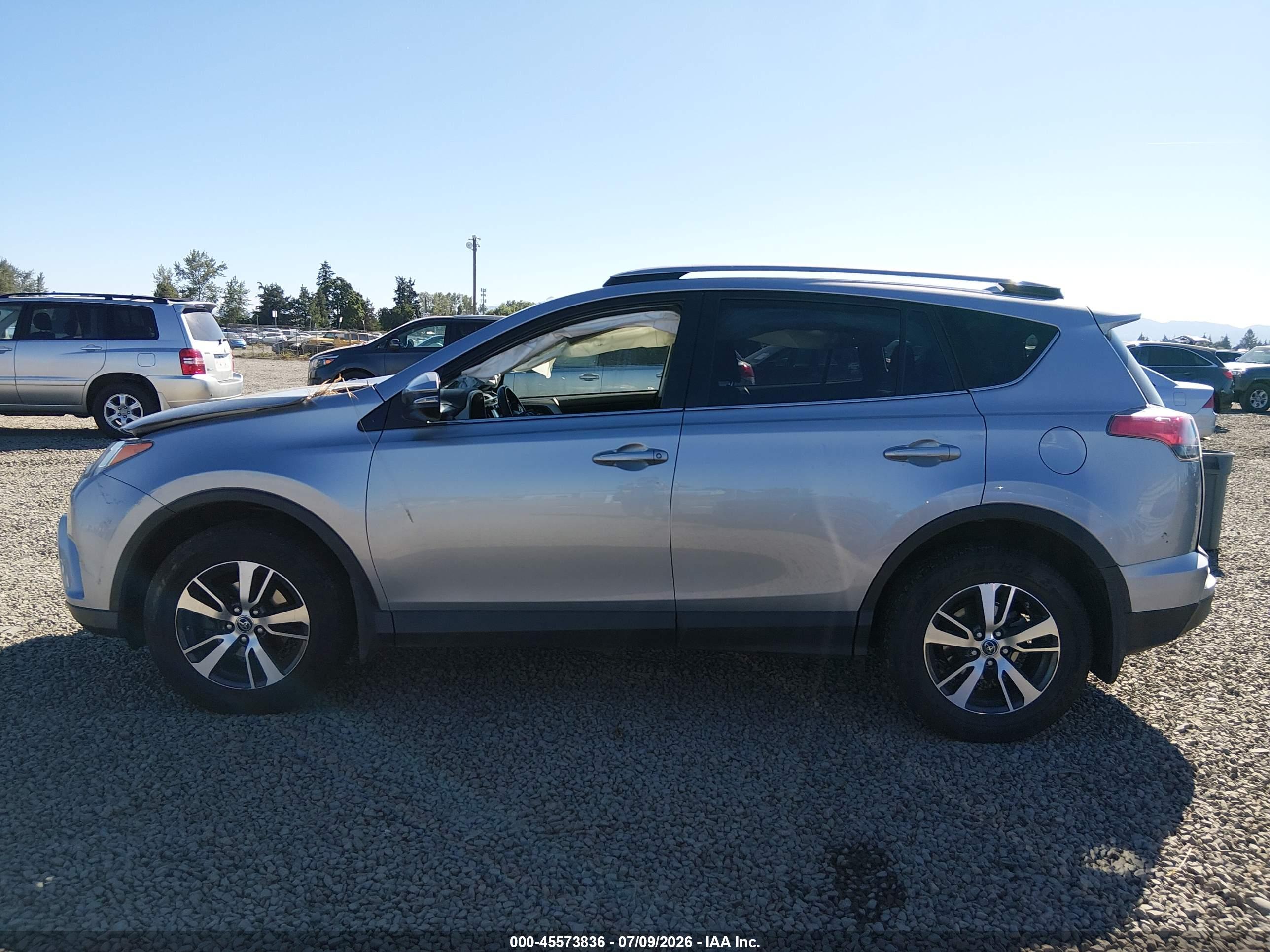 2018 TOYOTA RAV4 XLE