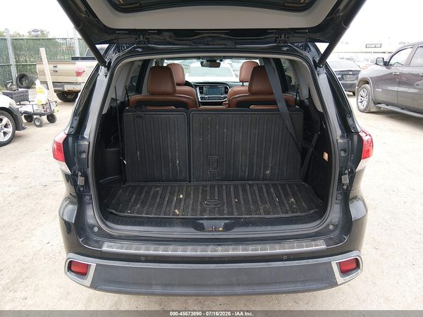 2018 TOYOTA HIGHLANDER LIMITED PLATINUM