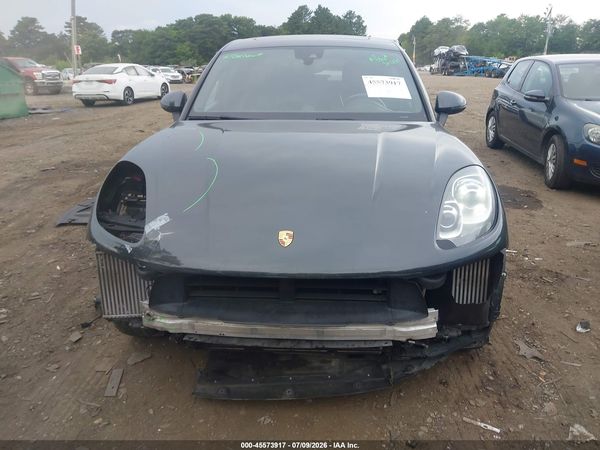 2018 PORSCHE MACAN S