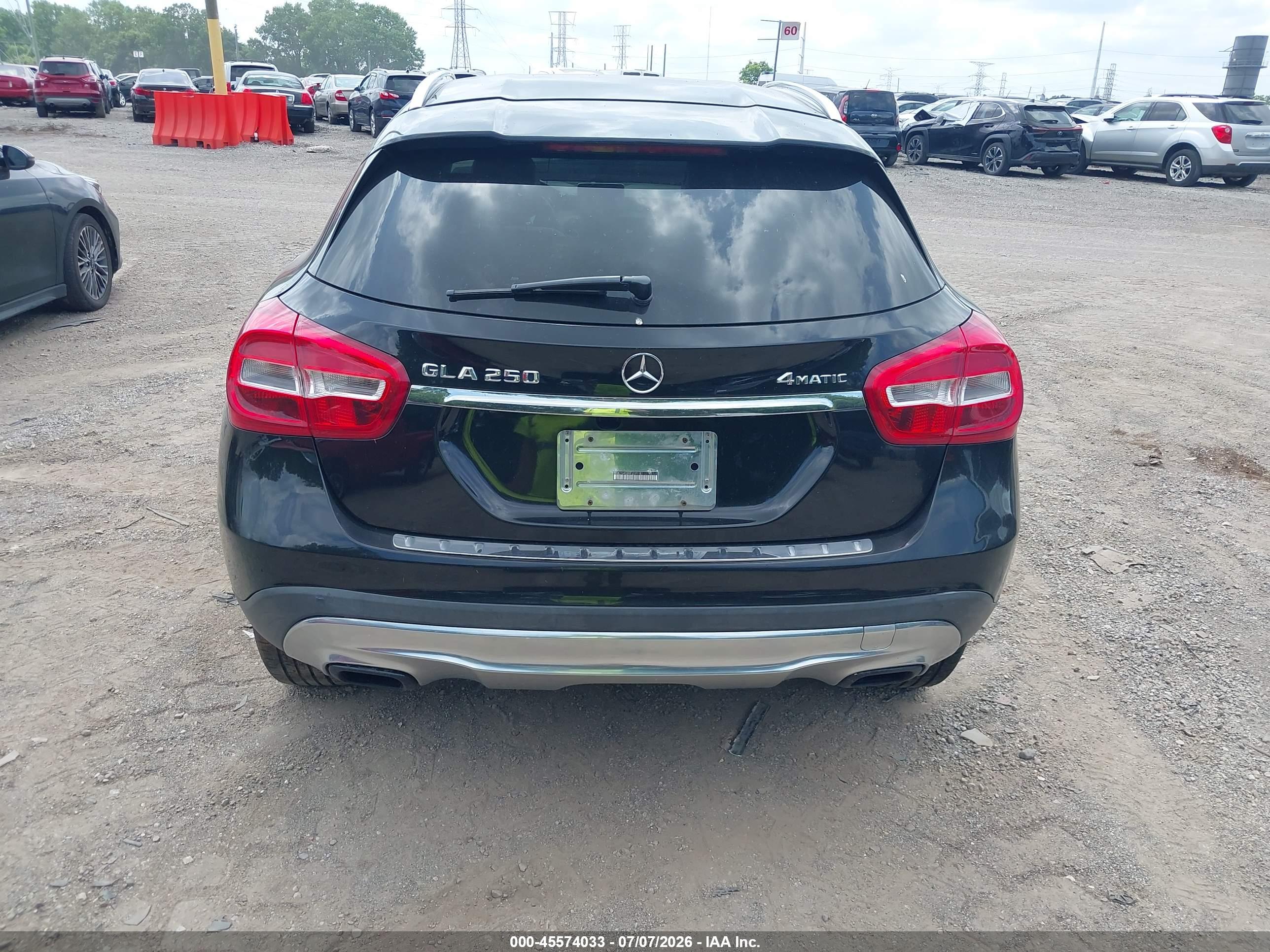 2015 MERCEDES-BENZ GLA 250 4MATIC