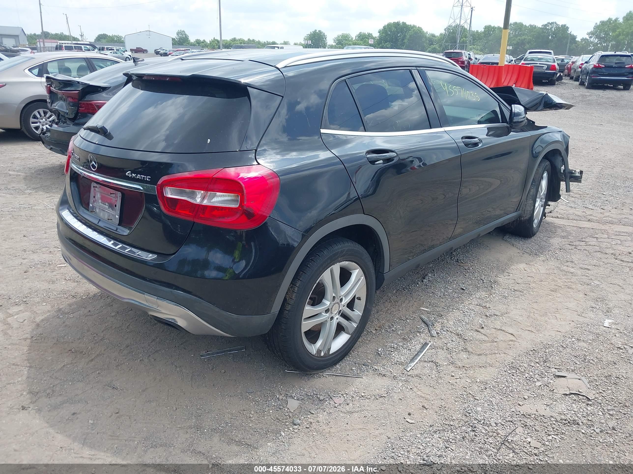 2015 MERCEDES-BENZ GLA 250 4MATIC