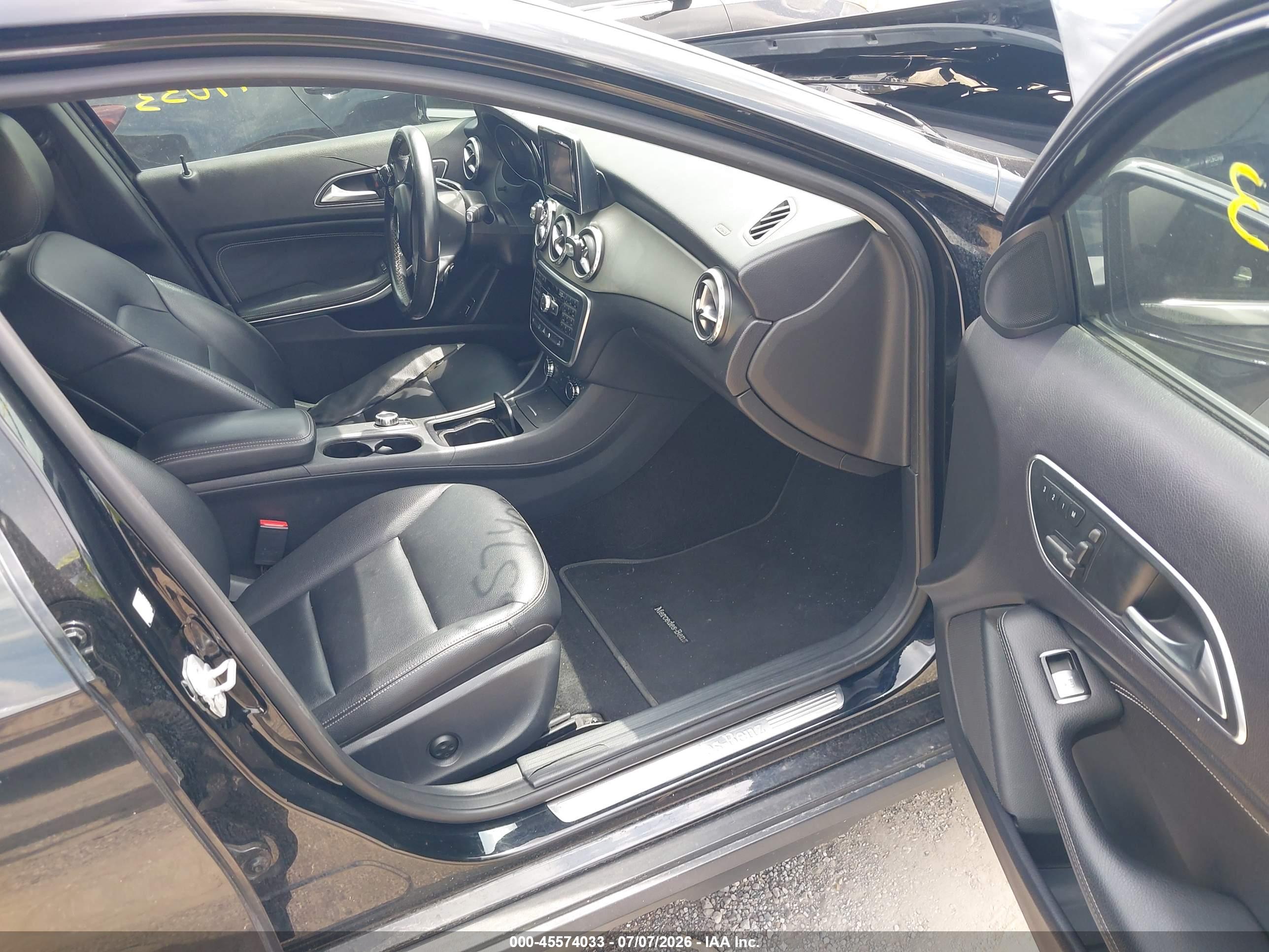 2015 MERCEDES-BENZ GLA 250 4MATIC