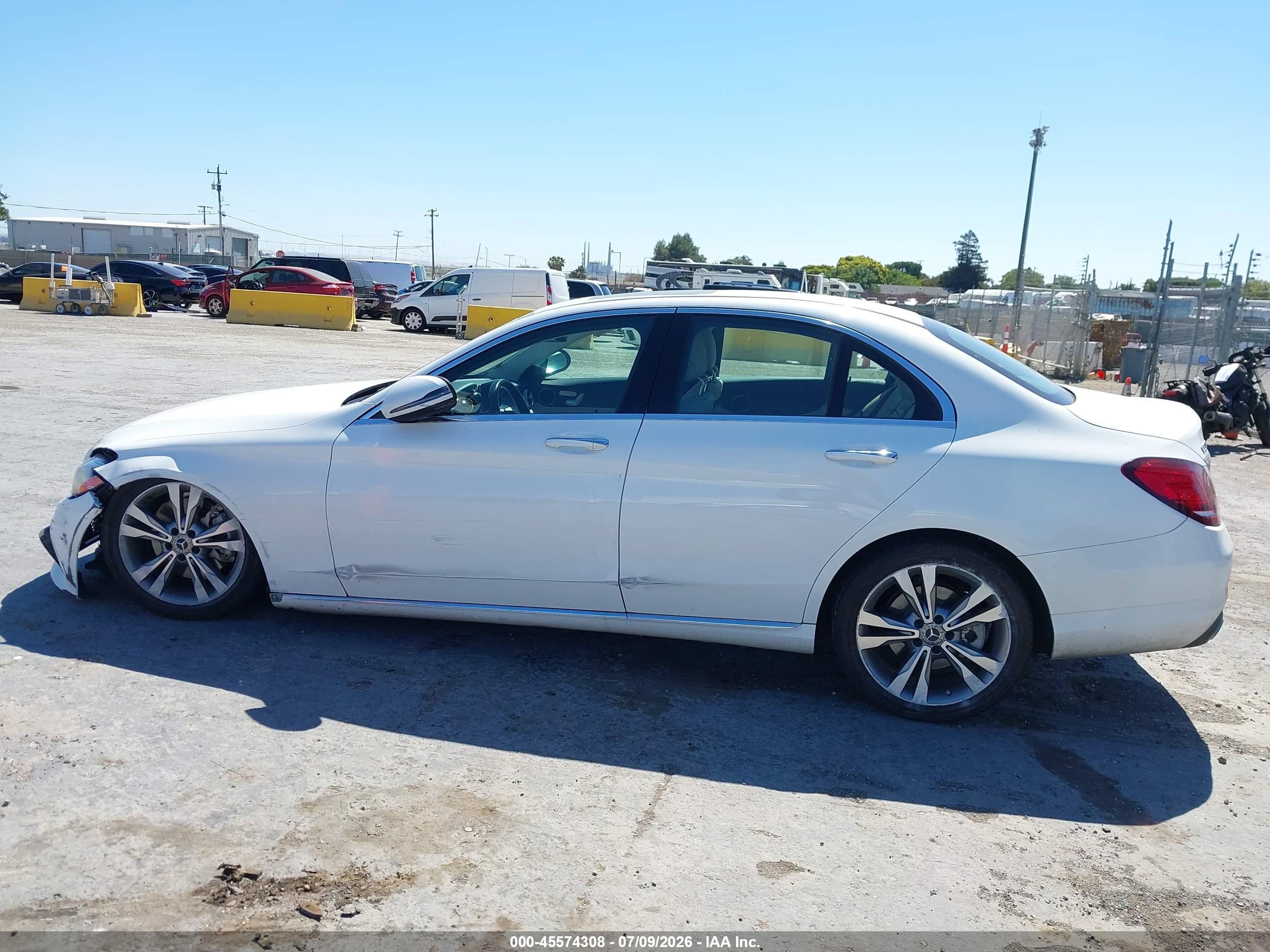 2020 MERCEDES-BENZ C 300 C300