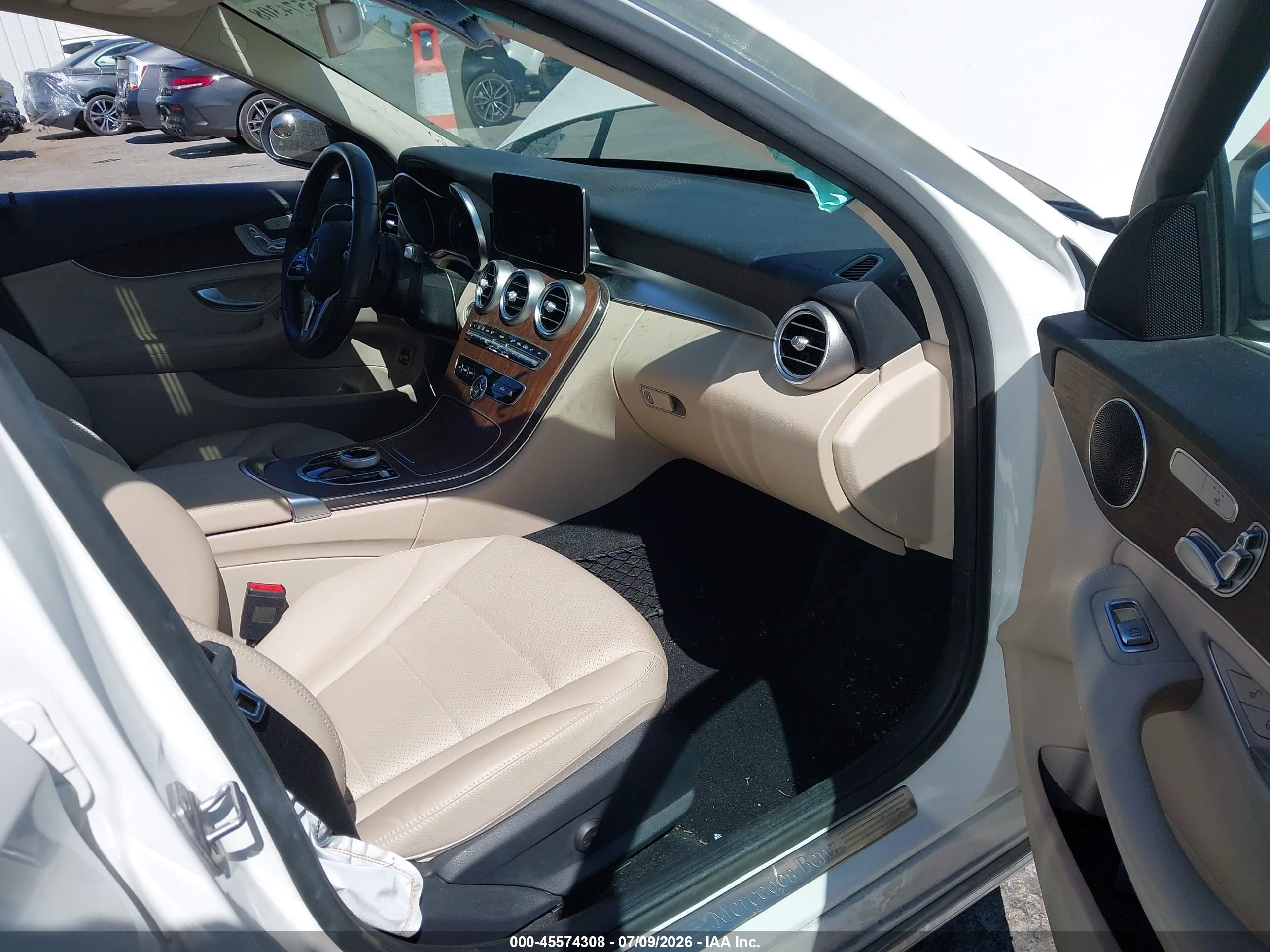 2020 MERCEDES-BENZ C 300 C300