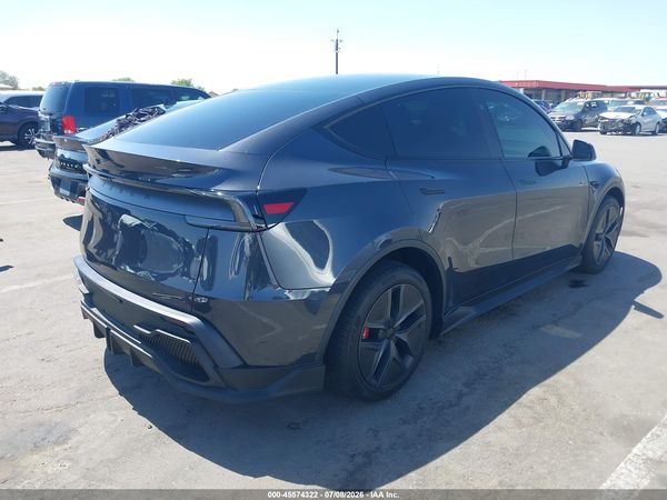 2026 TESLA MODEL Y