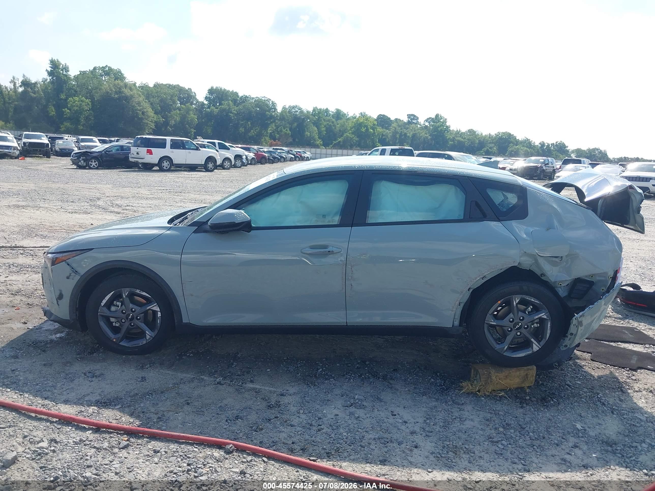 2025 KIA K4 LXS