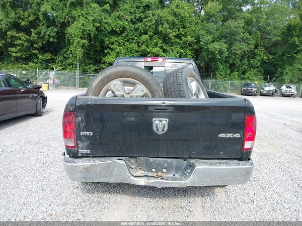 2019 RAM 1500 CLASSIC SLT  4X4 6'4 BOX
