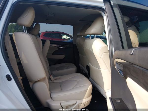 2023 TOYOTA HIGHLANDER LIMITED