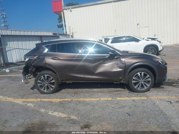 2018 INFINITI QX30 PREMIUM