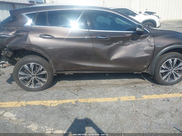 2018 INFINITI QX30 PREMIUM