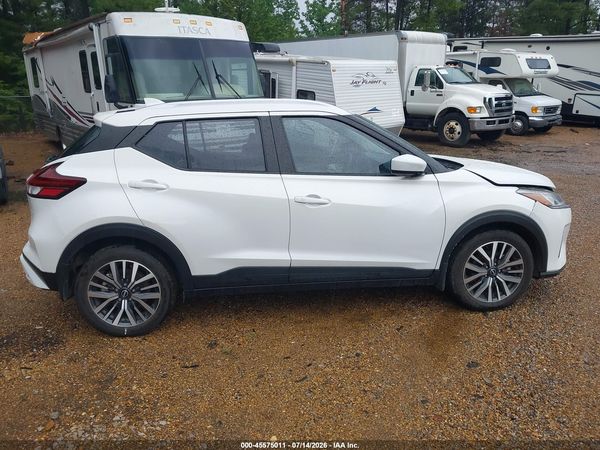 2022 NISSAN KICKS SV XTRONIC CVT
