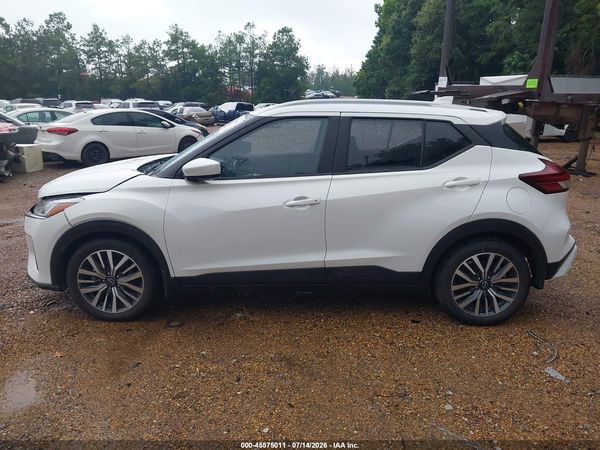 2022 NISSAN KICKS SV XTRONIC CVT