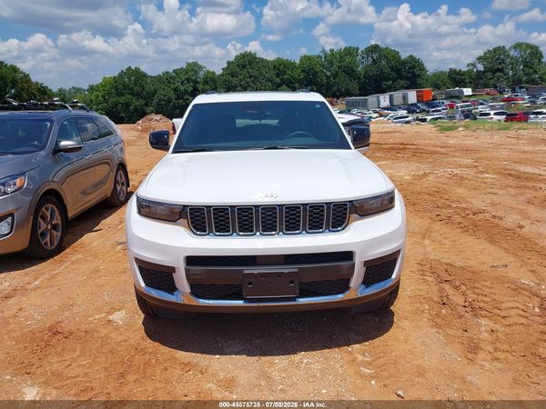 2025 JEEP GRAND CHEROKEE L LAREDO X 4X4