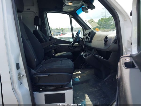 2021 MERCEDES-BENZ SPRINTER 2500 STANDARD ROOF I4 DIESEL